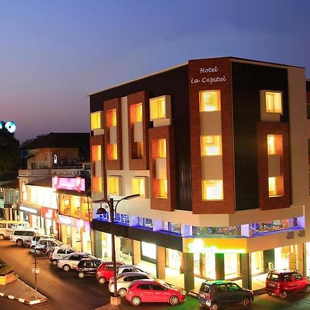 Hotel La Capitol Panadzsi Kültér fotó