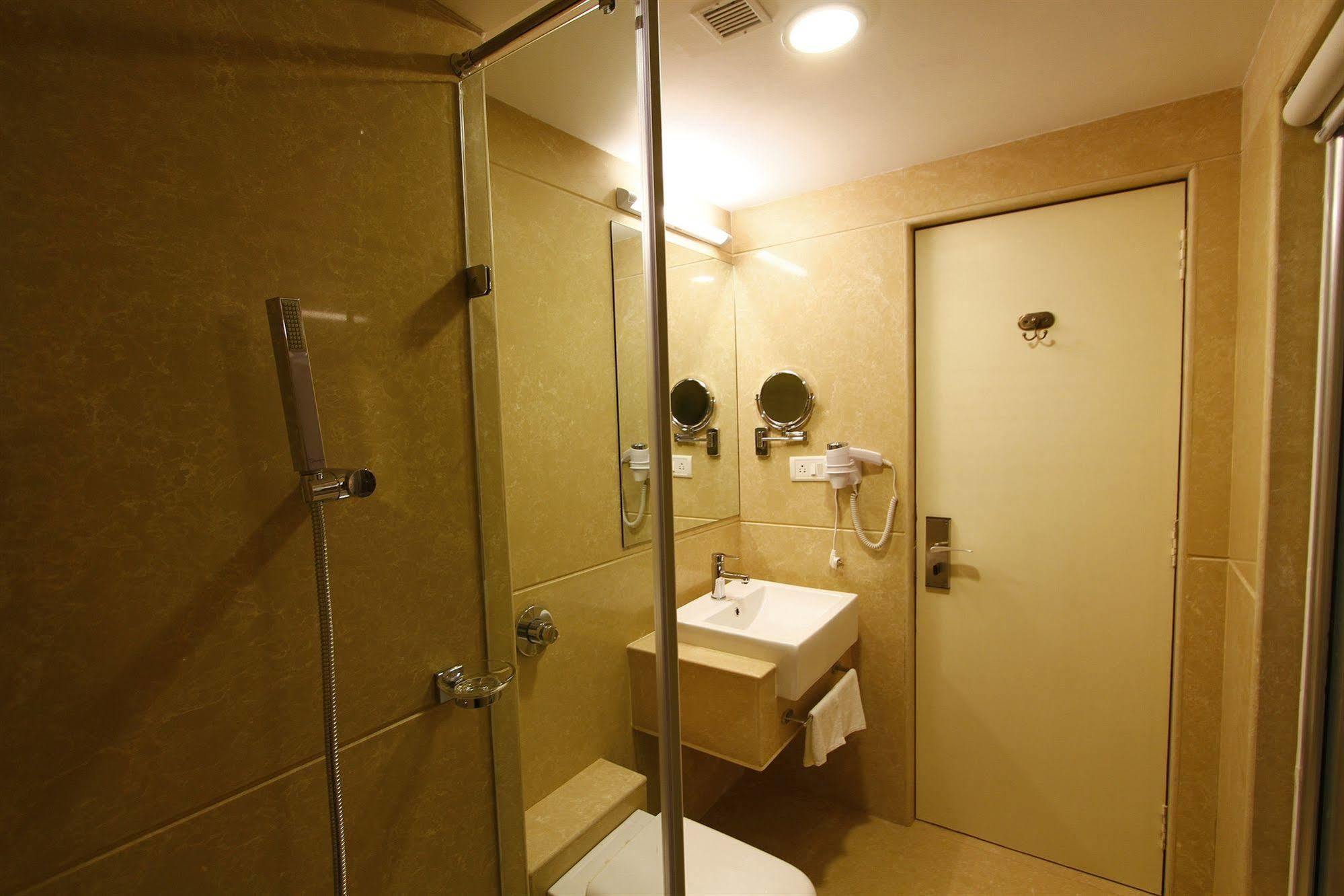 Hotel La Capitol Panadzsi Kültér fotó